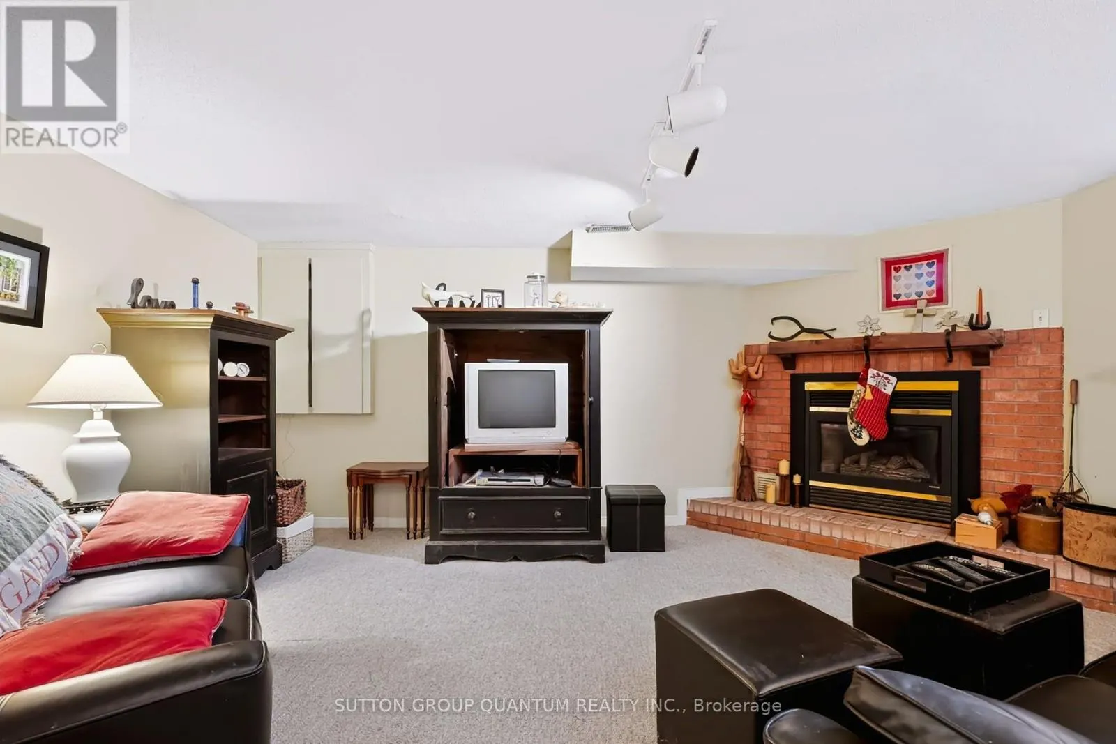 71 - 2205 SOUTH MILLWAY