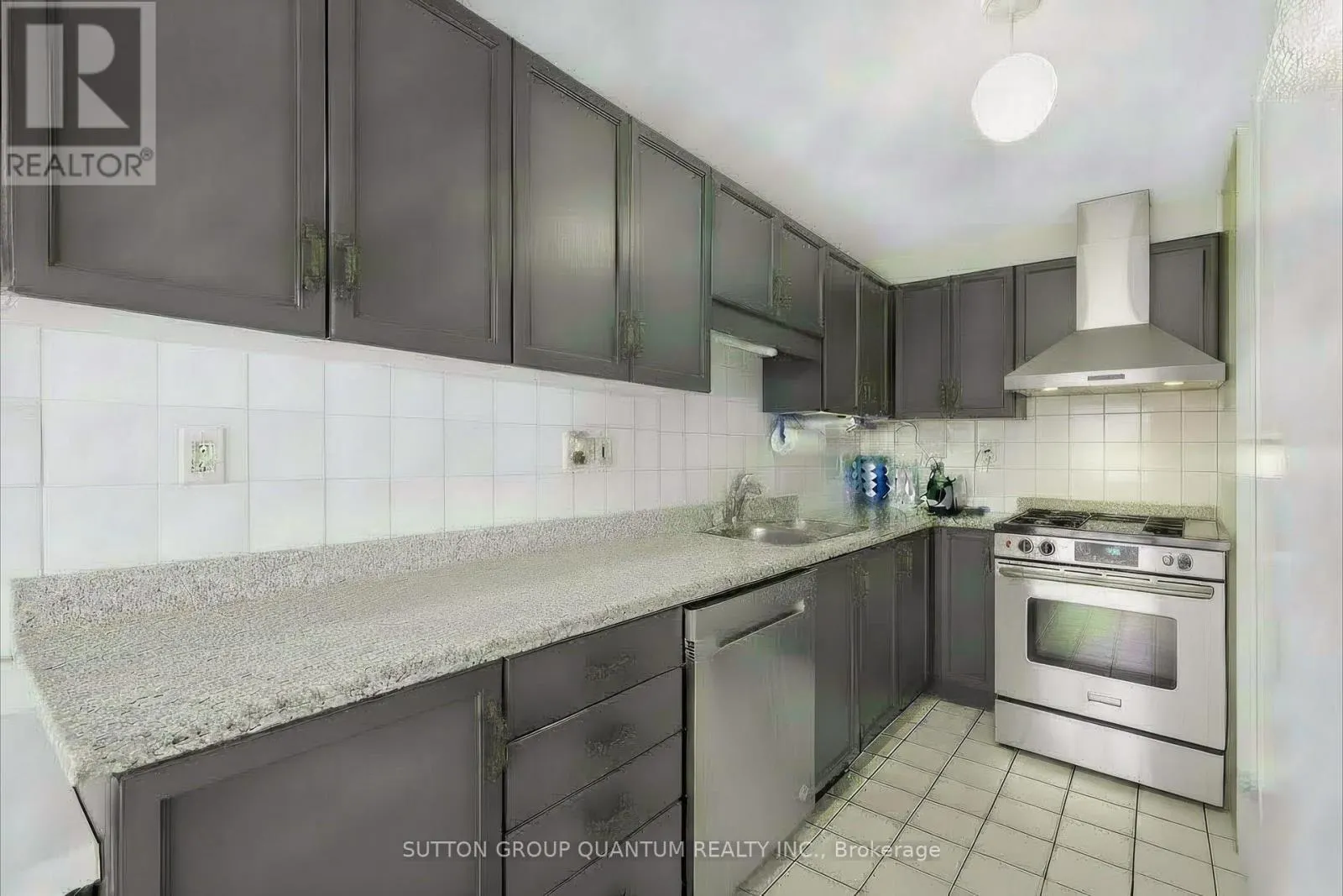 71 - 2205 SOUTH MILLWAY