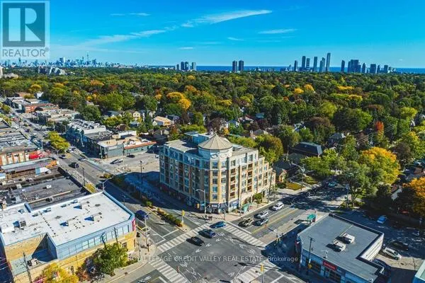 202 - 935 ROYAL YORK ROAD E