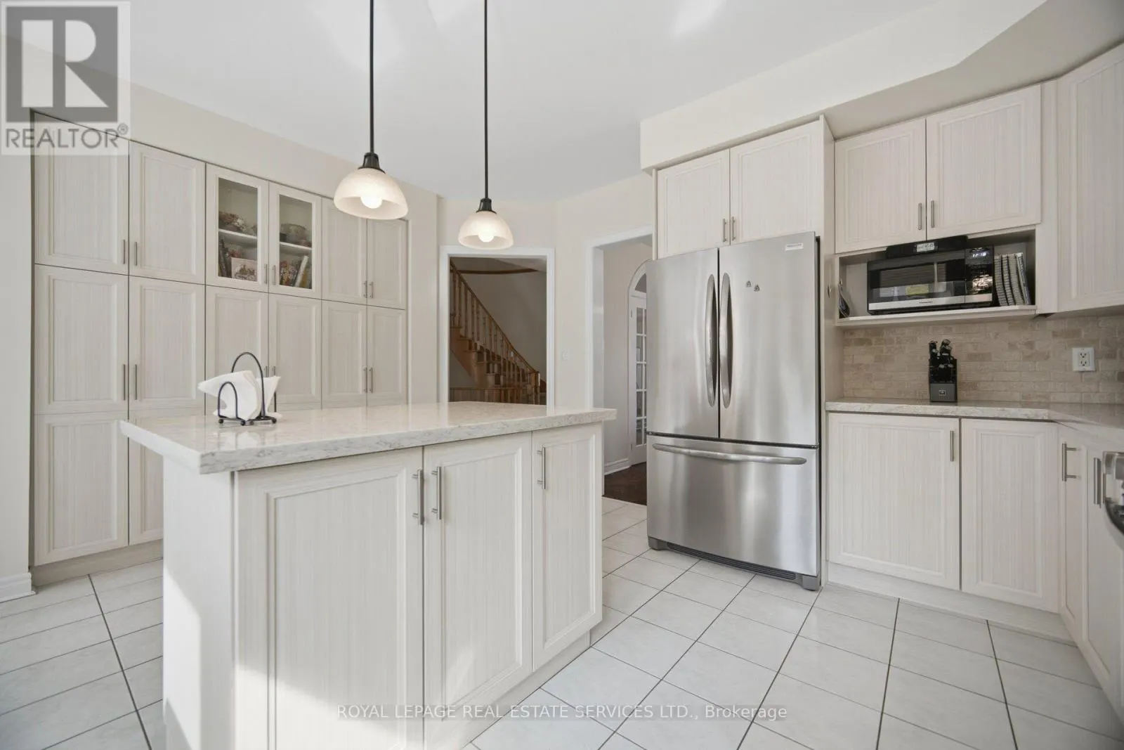 1600 GLENVISTA DRIVE