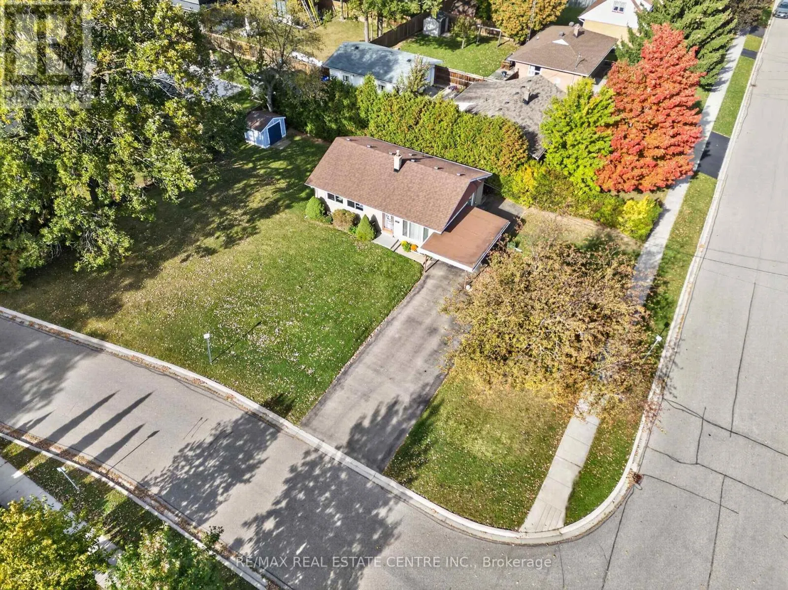 226 ELMWOOD CRESCENT