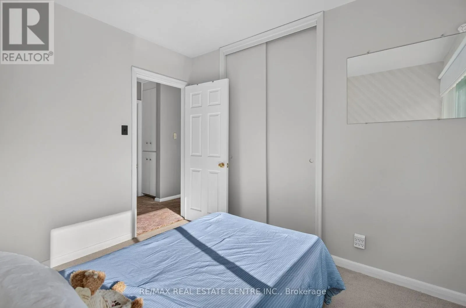226 ELMWOOD CRESCENT