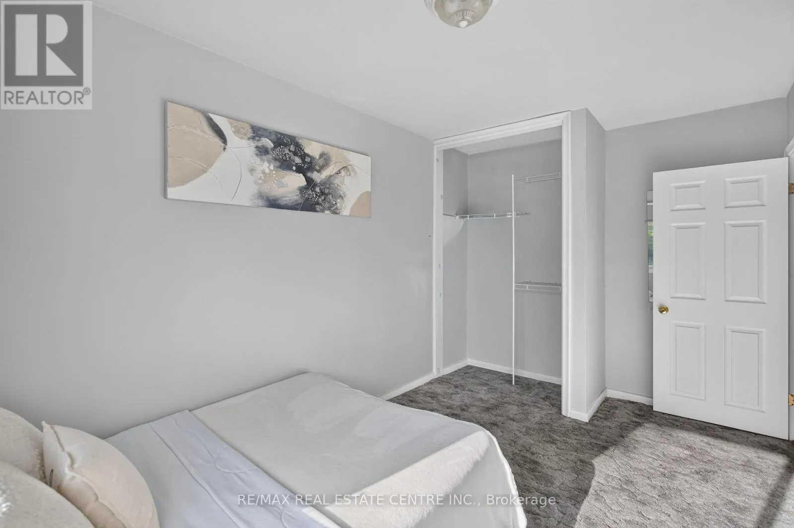 226 ELMWOOD CRESCENT