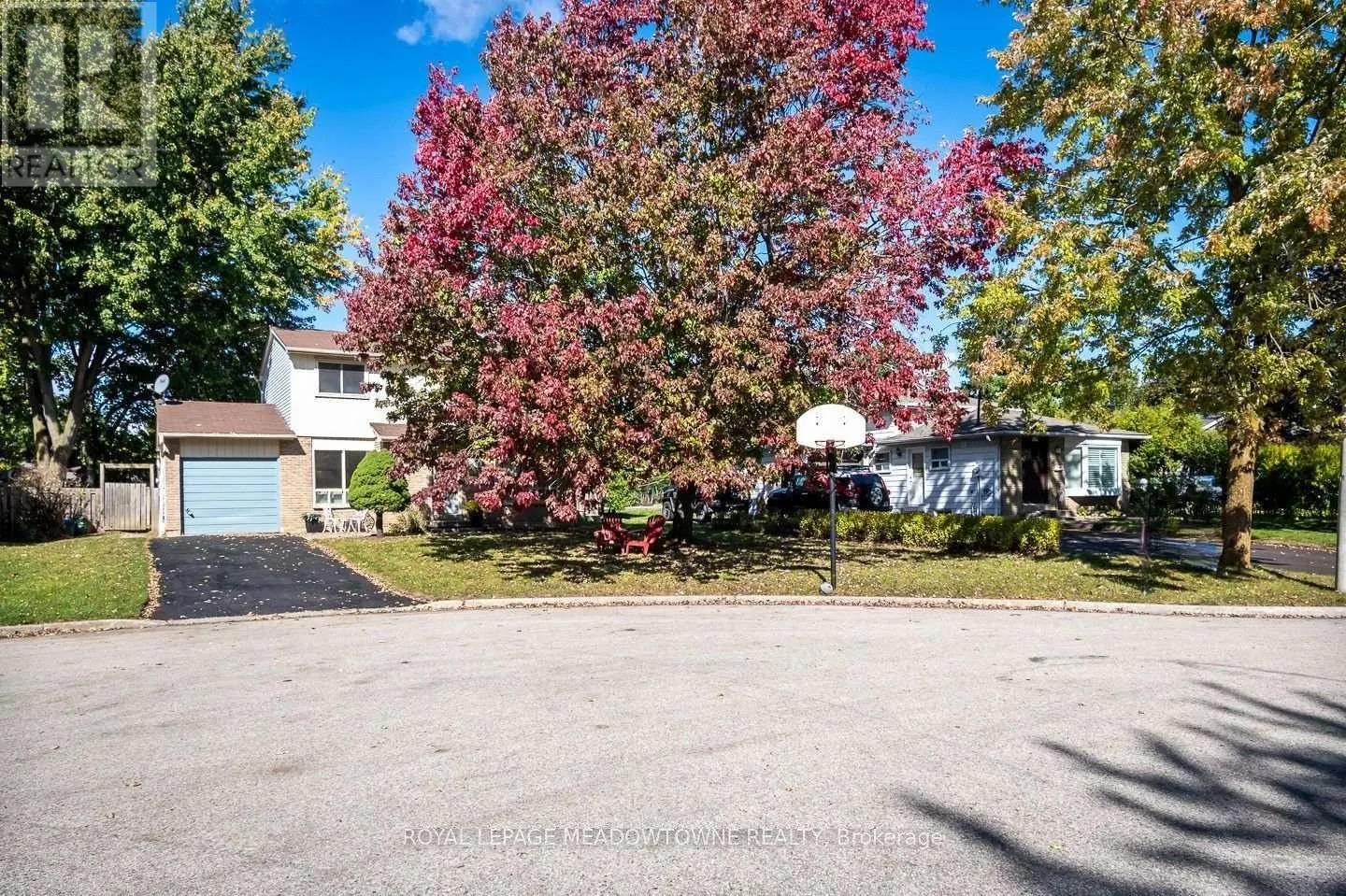 855 GOVERNORS COURT