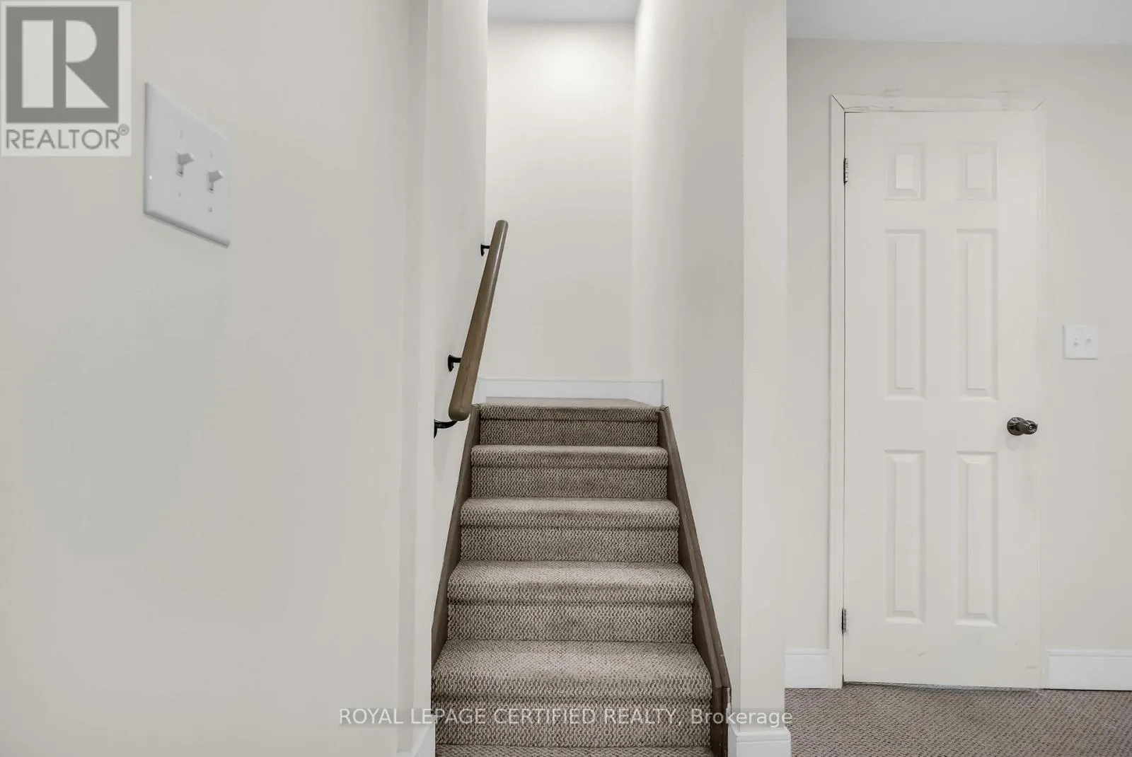 630 MOCKRIDGE TERRACE