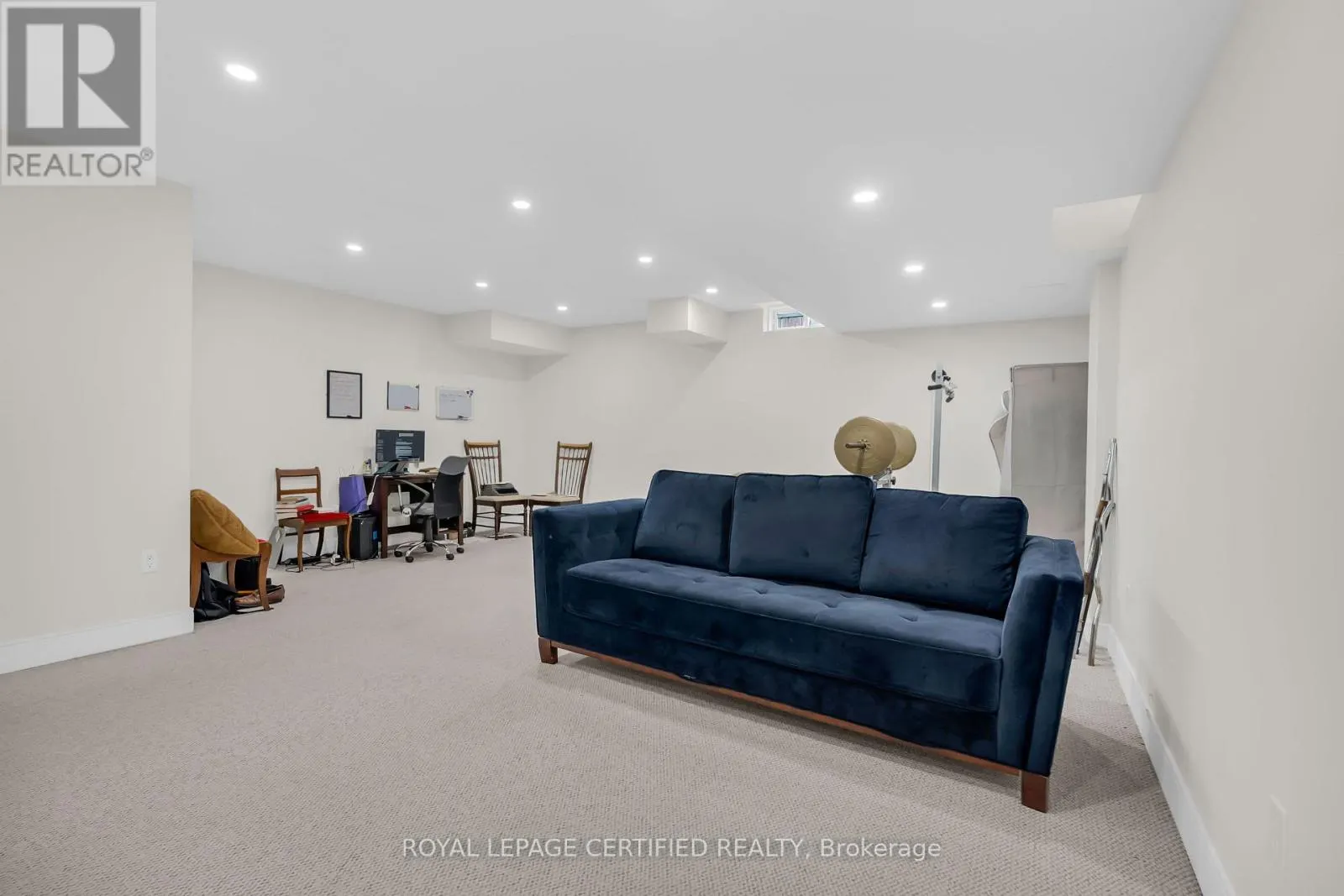 630 MOCKRIDGE TERRACE