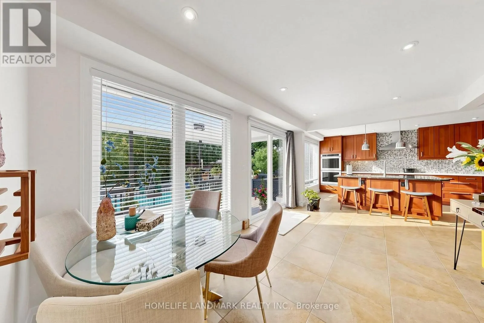 224 VALLEYVIEW COURT