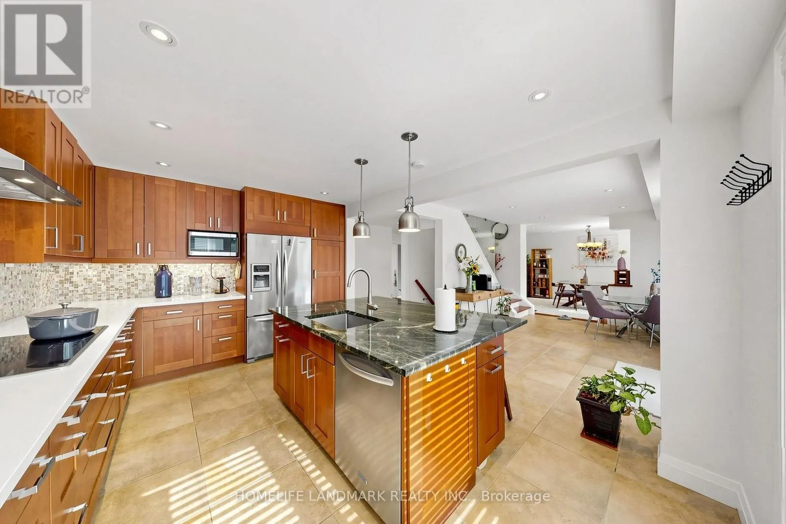 224 VALLEYVIEW COURT