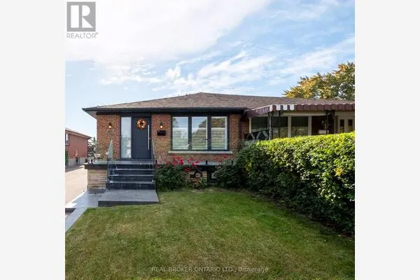 1633 CORAM CRESCENT