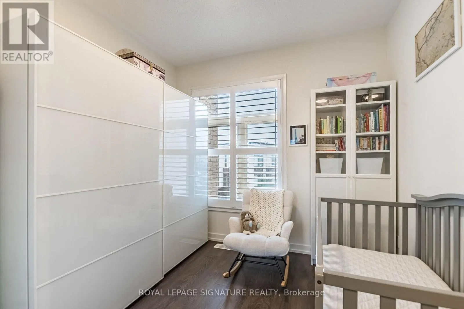 3121 MINTWOOD CIRCLE