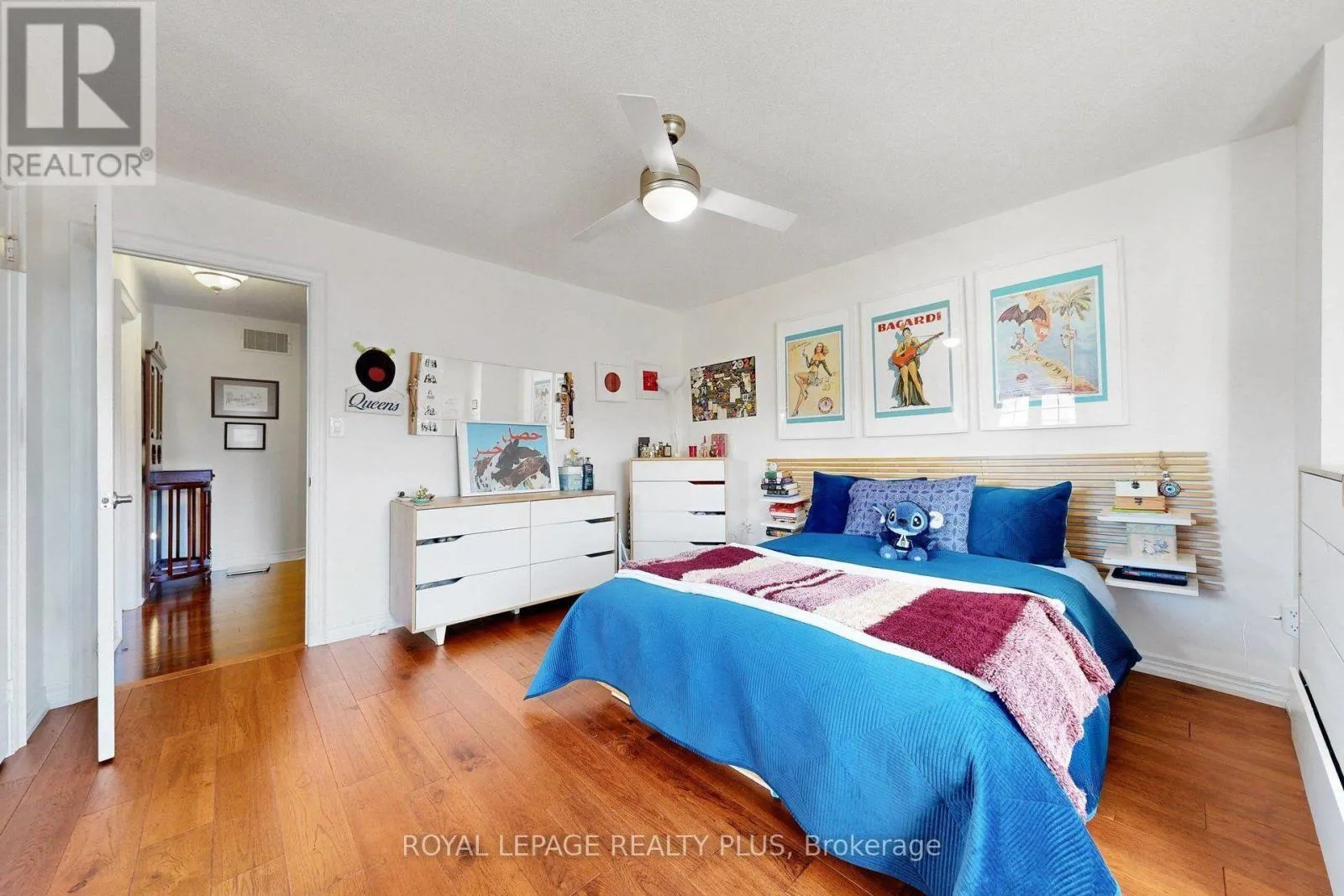 2182 HEATHCLIFF COURT