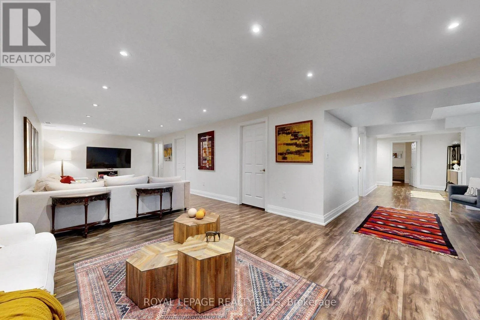 2182 HEATHCLIFF COURT