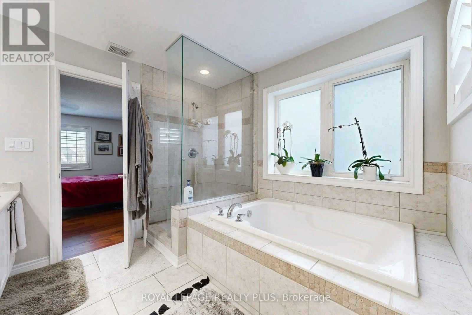 2182 HEATHCLIFF COURT