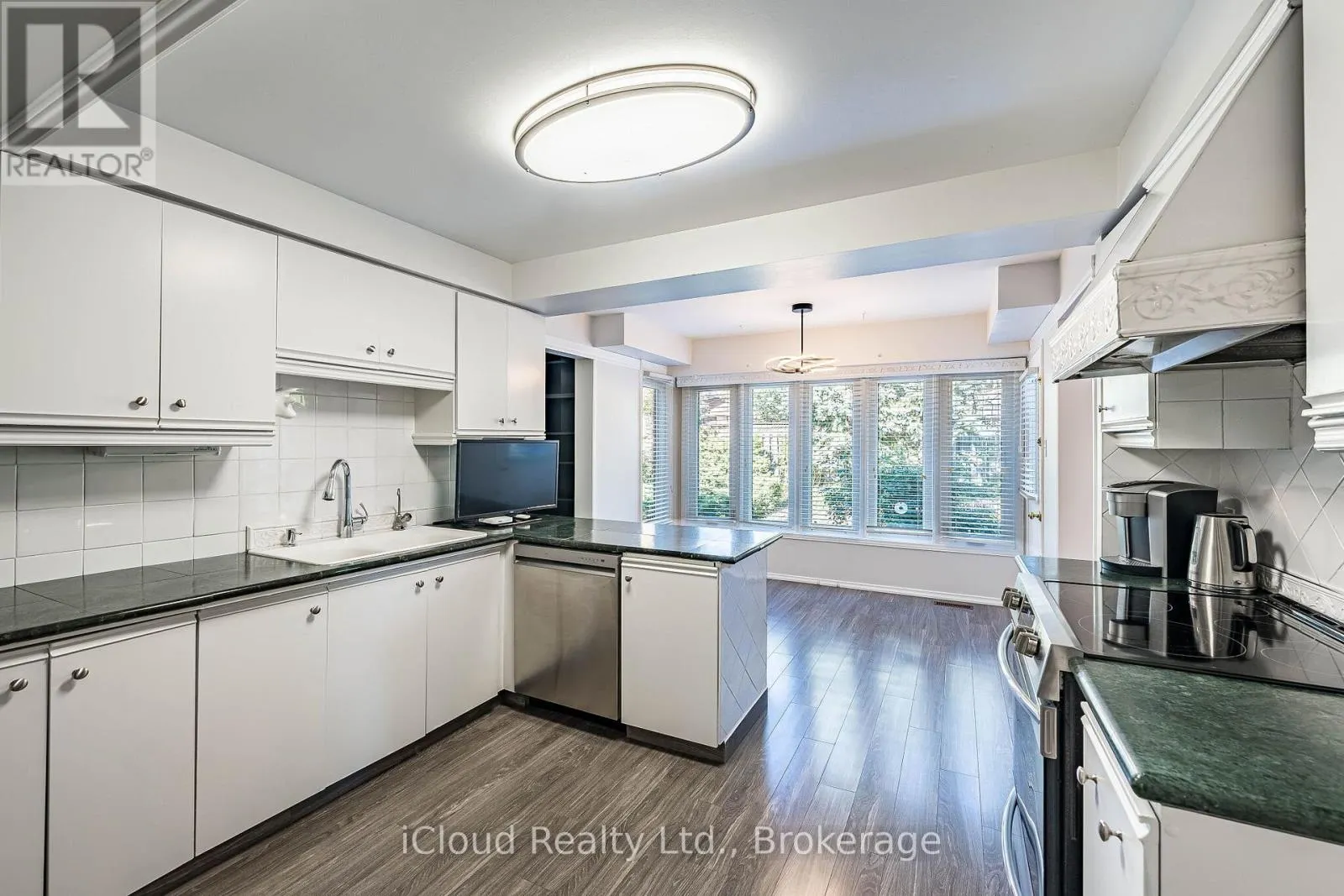 2017 GRENVILLE DRIVE