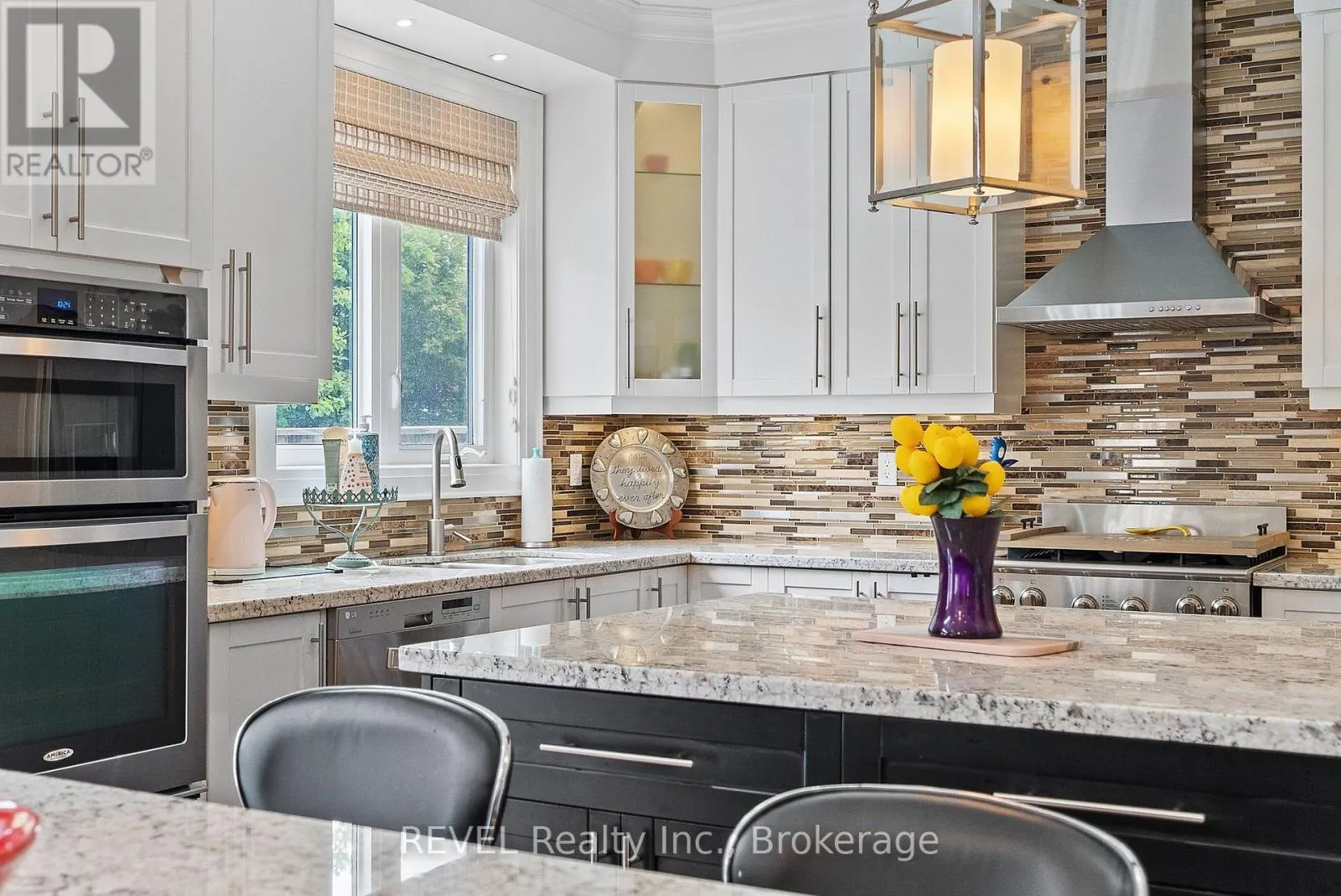 401 SCHREYER CRESCENT