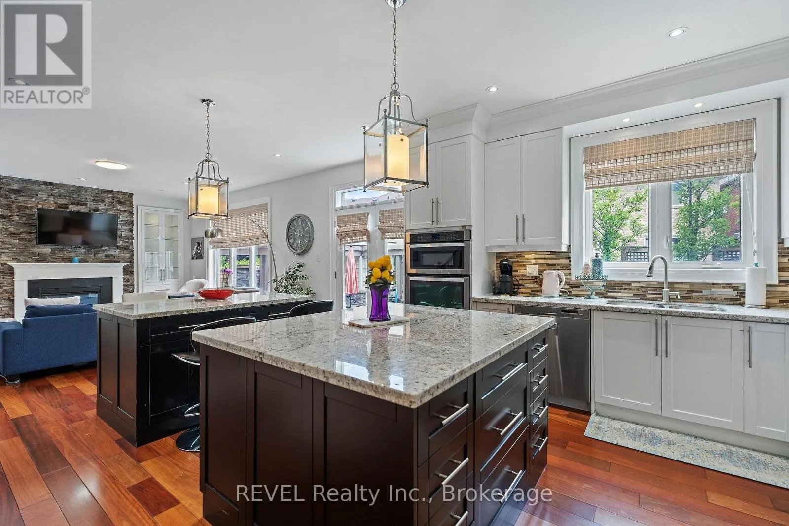 401 SCHREYER CRESCENT