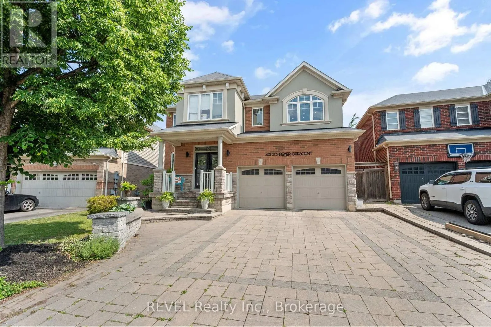 401 SCHREYER CRESCENT