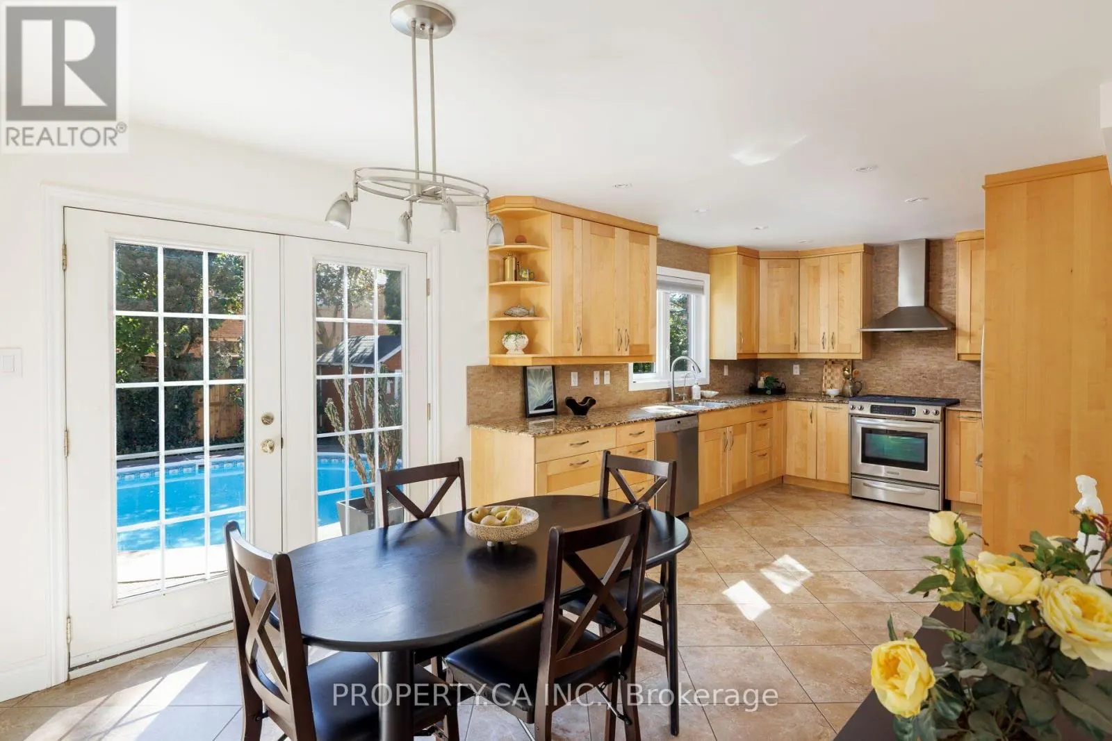2124 LANGTRY DRIVE