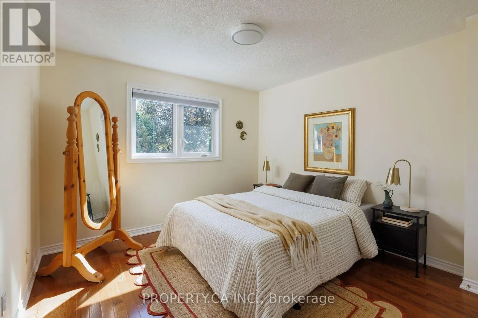 2124 LANGTRY DRIVE