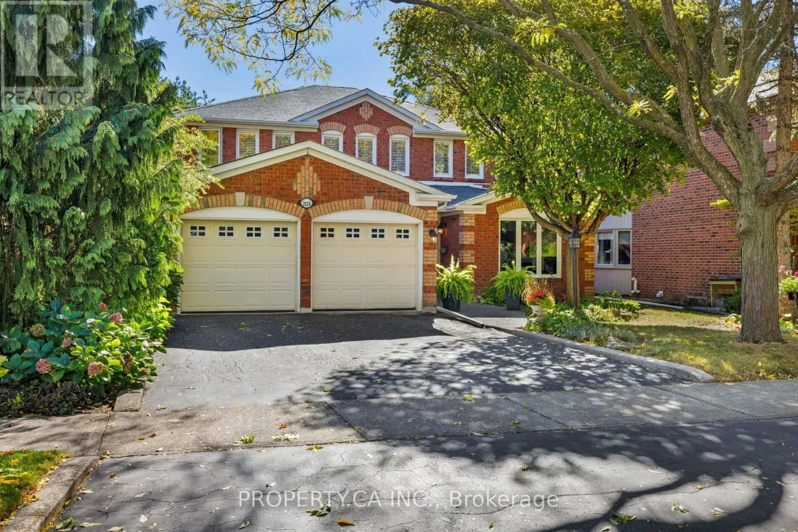 2124 LANGTRY DRIVE