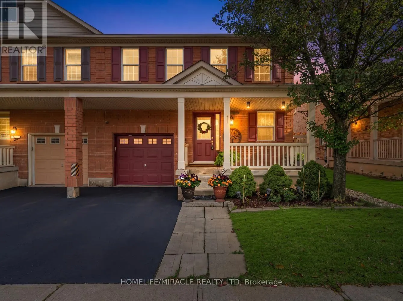 1552 HARWOOD DRIVE