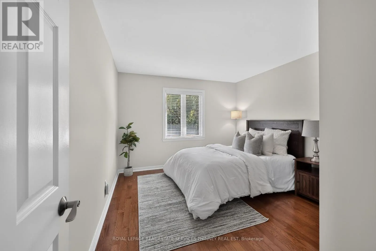 1012 OAK MEADOW ROAD