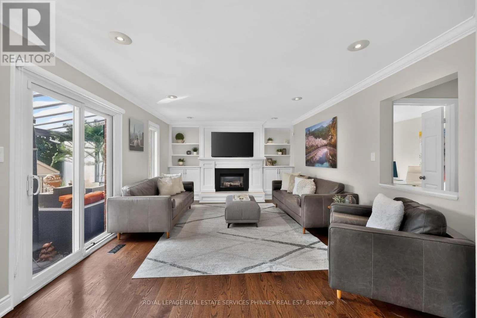 1012 OAK MEADOW ROAD