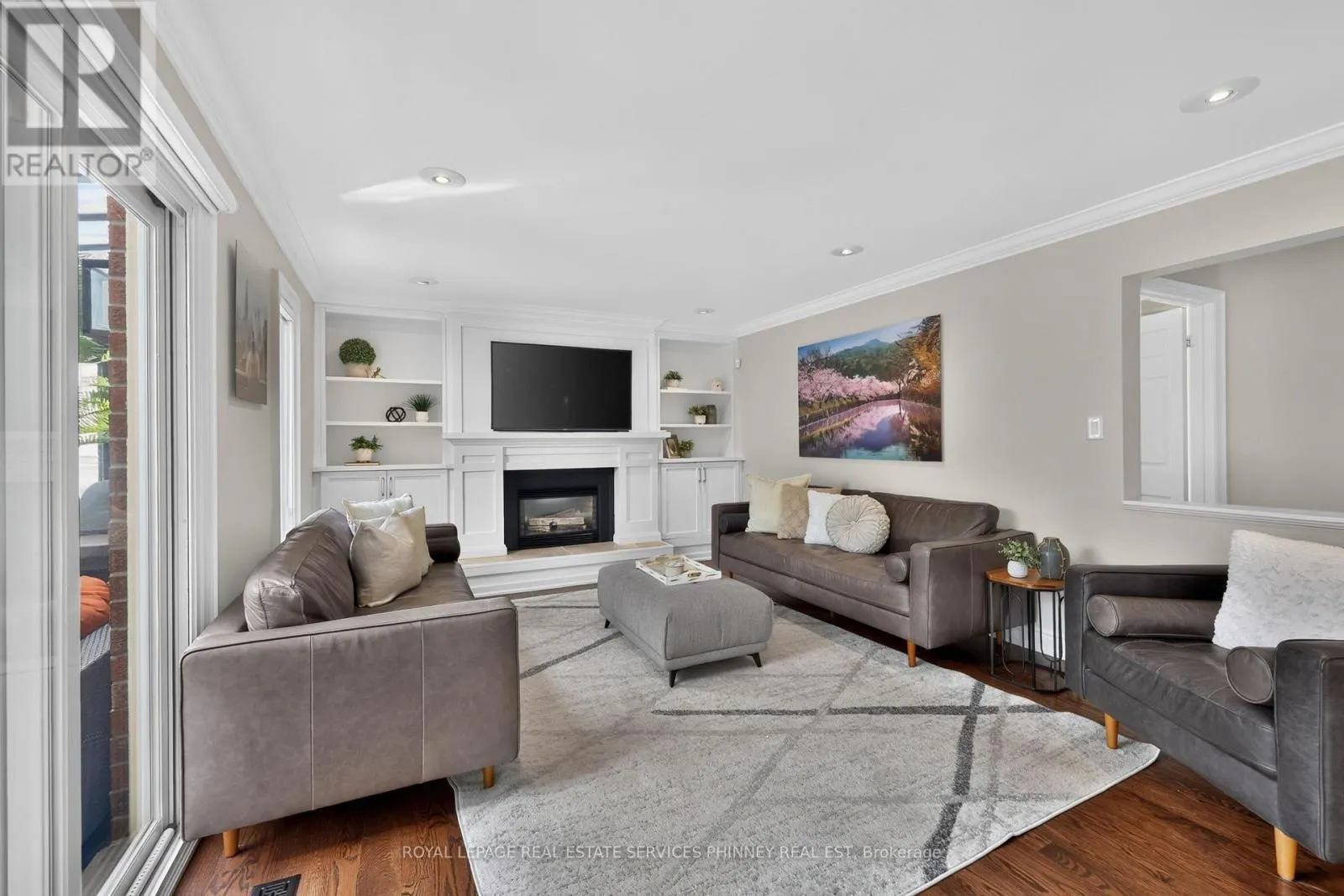 1012 OAK MEADOW ROAD