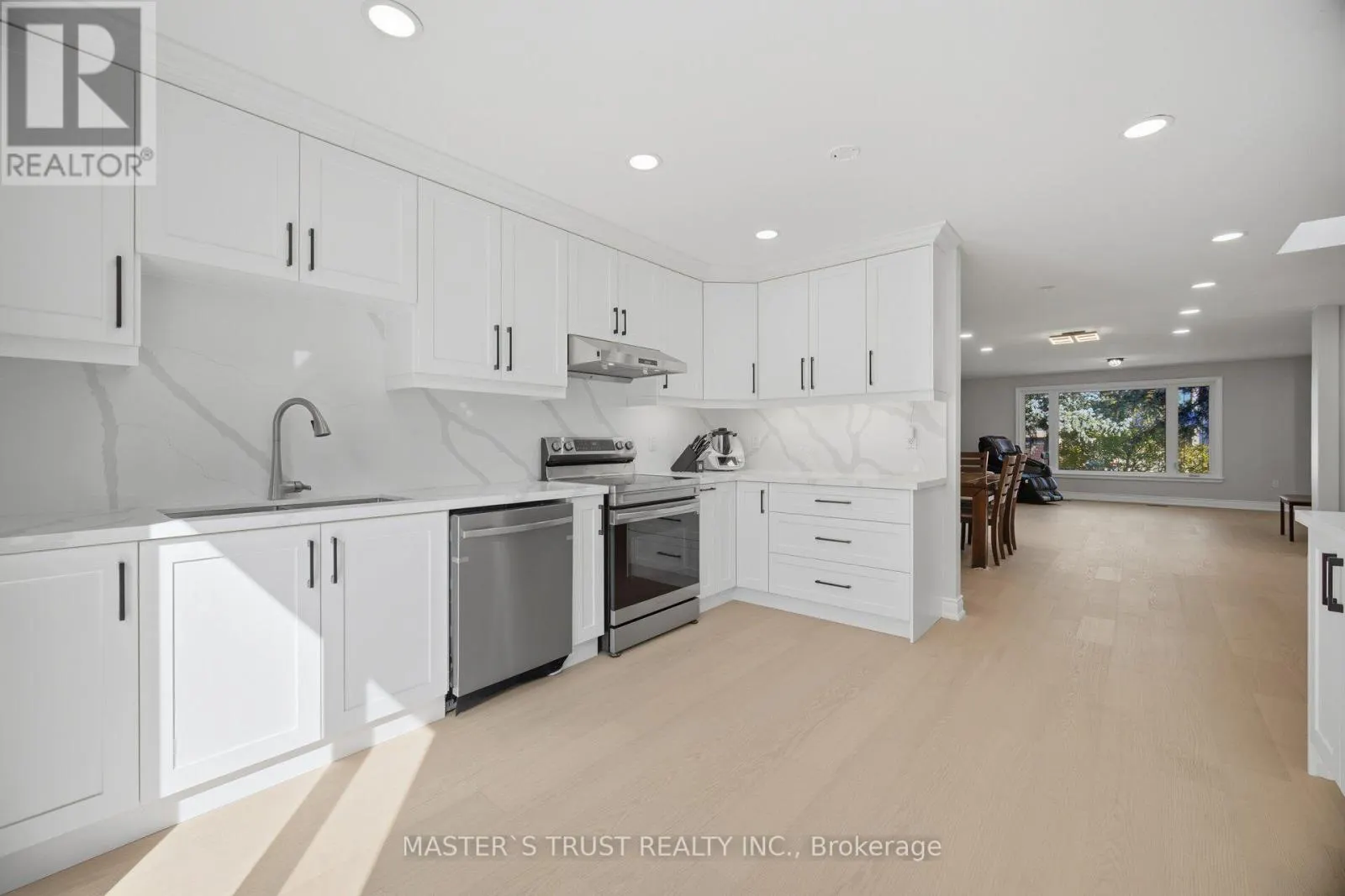 412 SANDMERE PLACE
