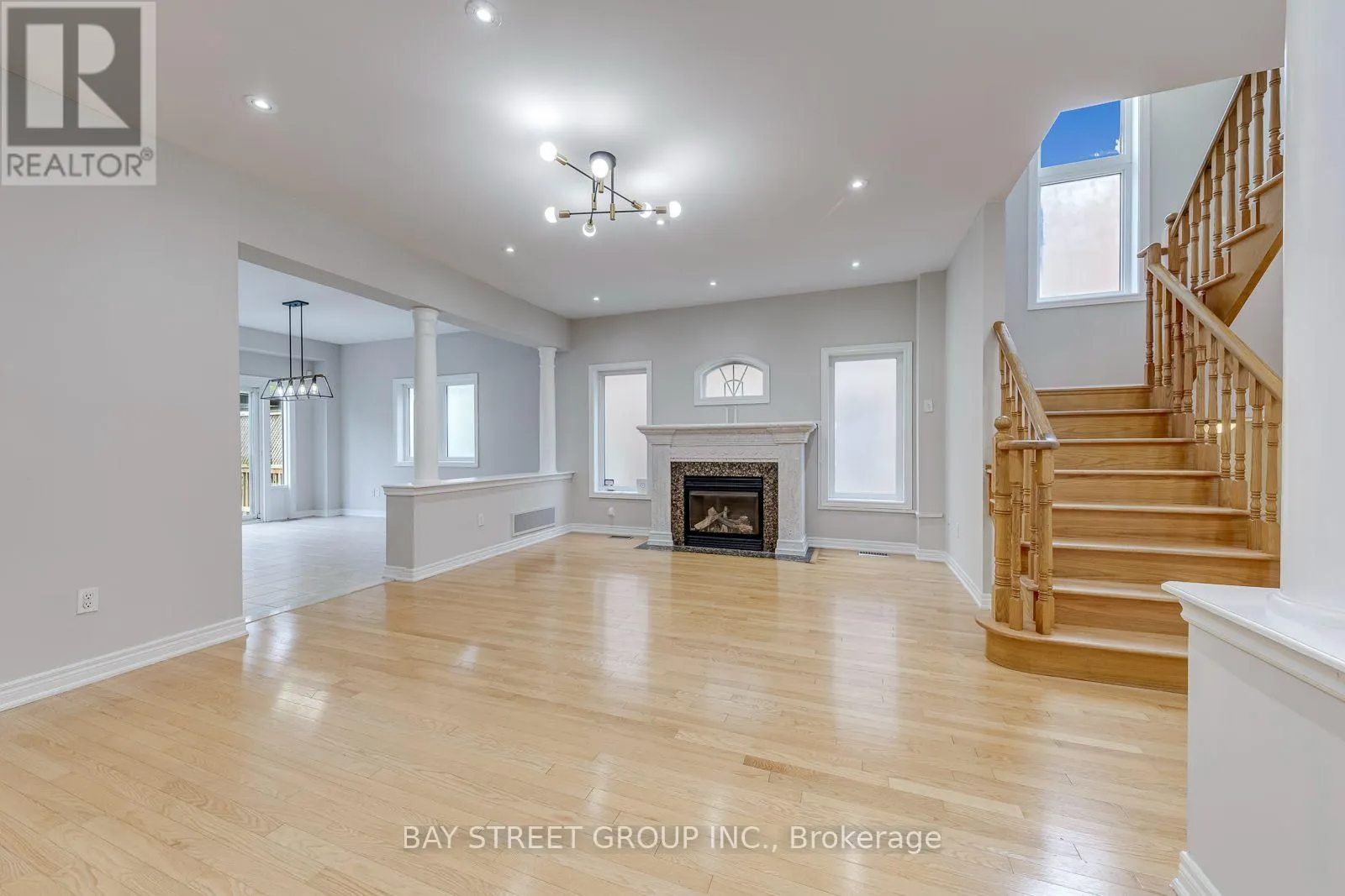 2455 FELHABER CRESCENT