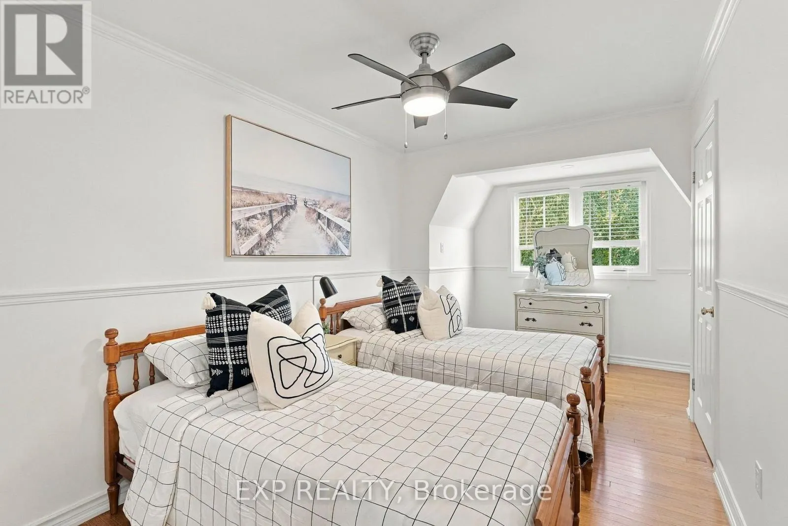 491 TIPPERTON CRESCENT