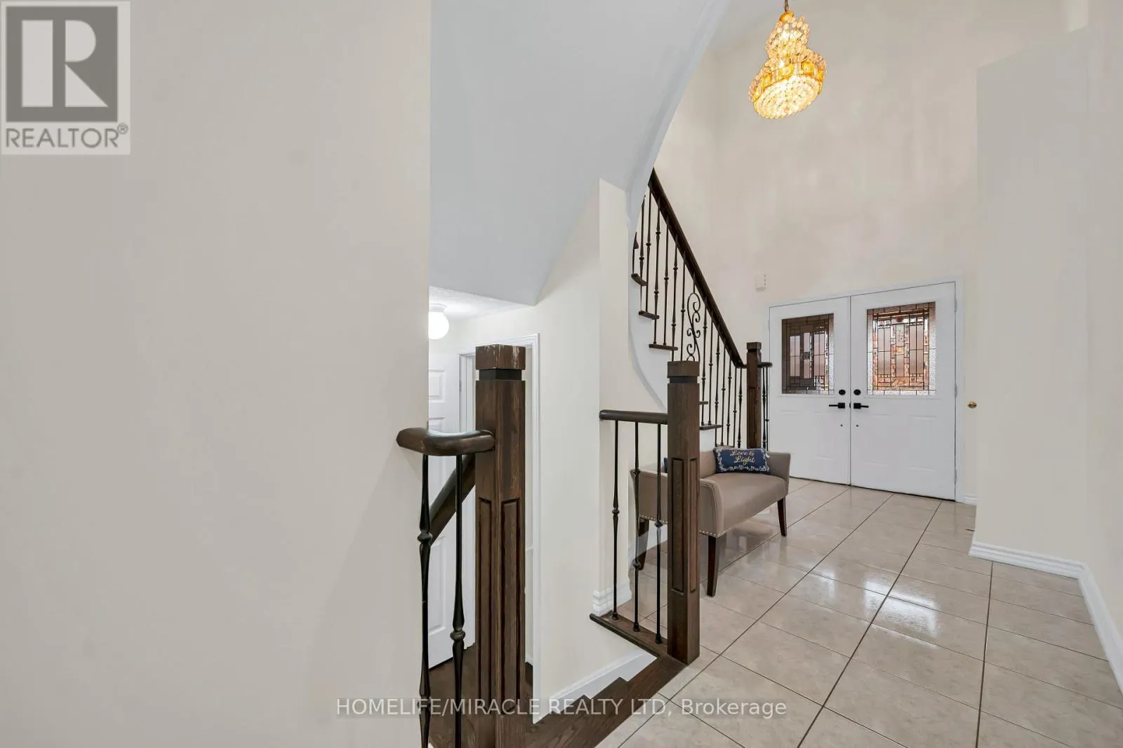 763 PITCHER PLACE