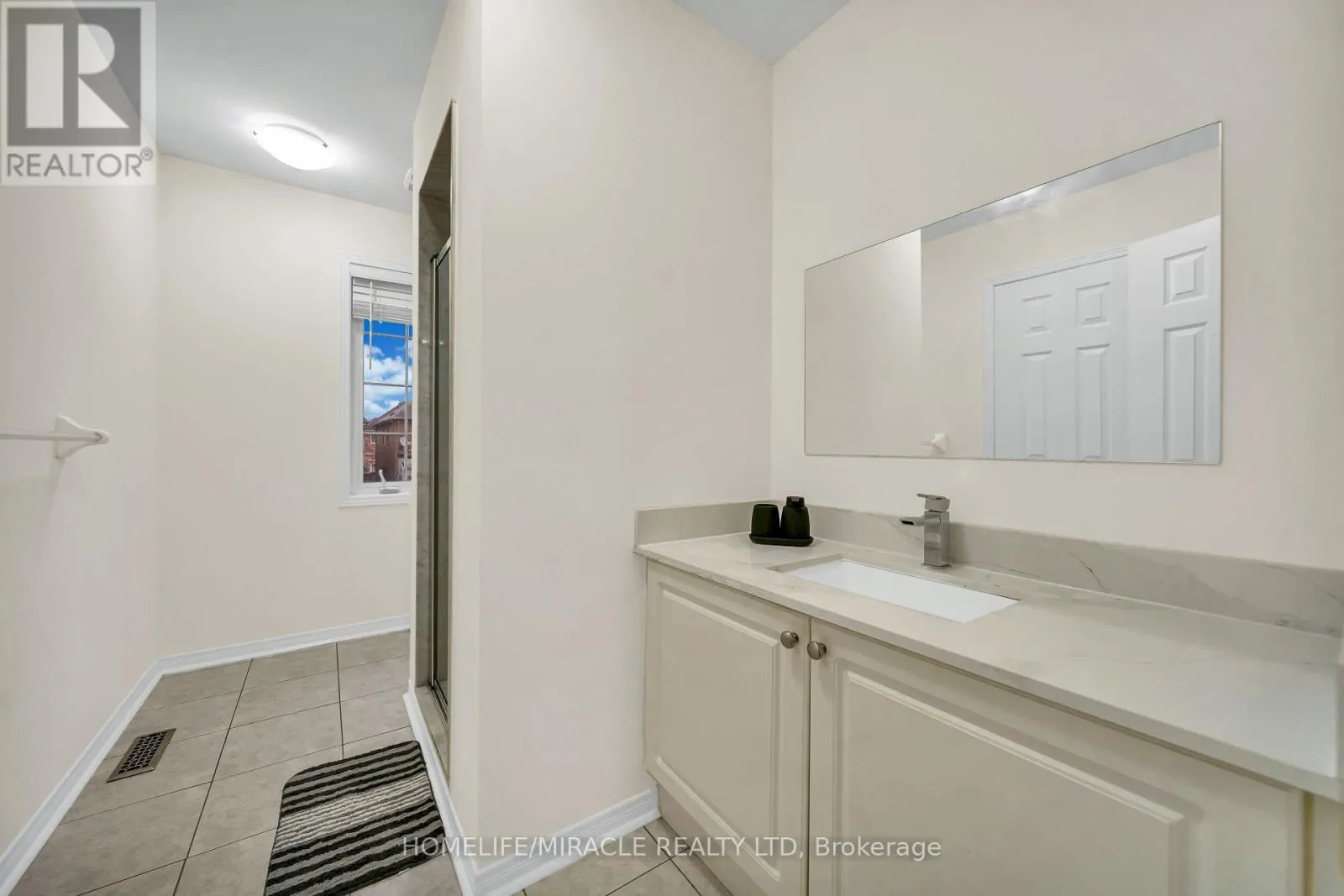763 PITCHER PLACE