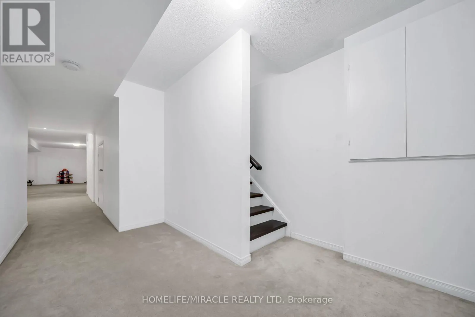 763 PITCHER PLACE