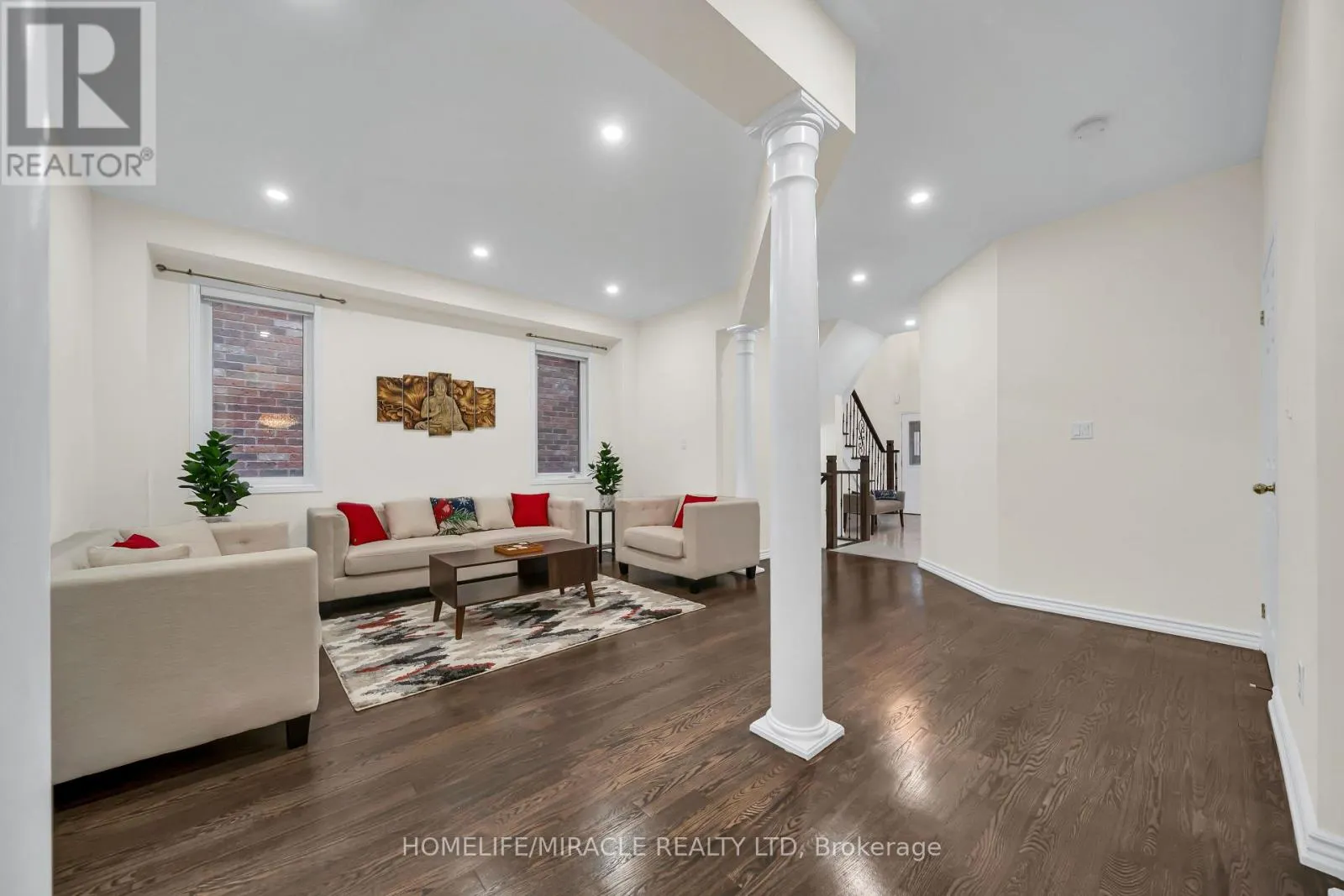 763 PITCHER PLACE