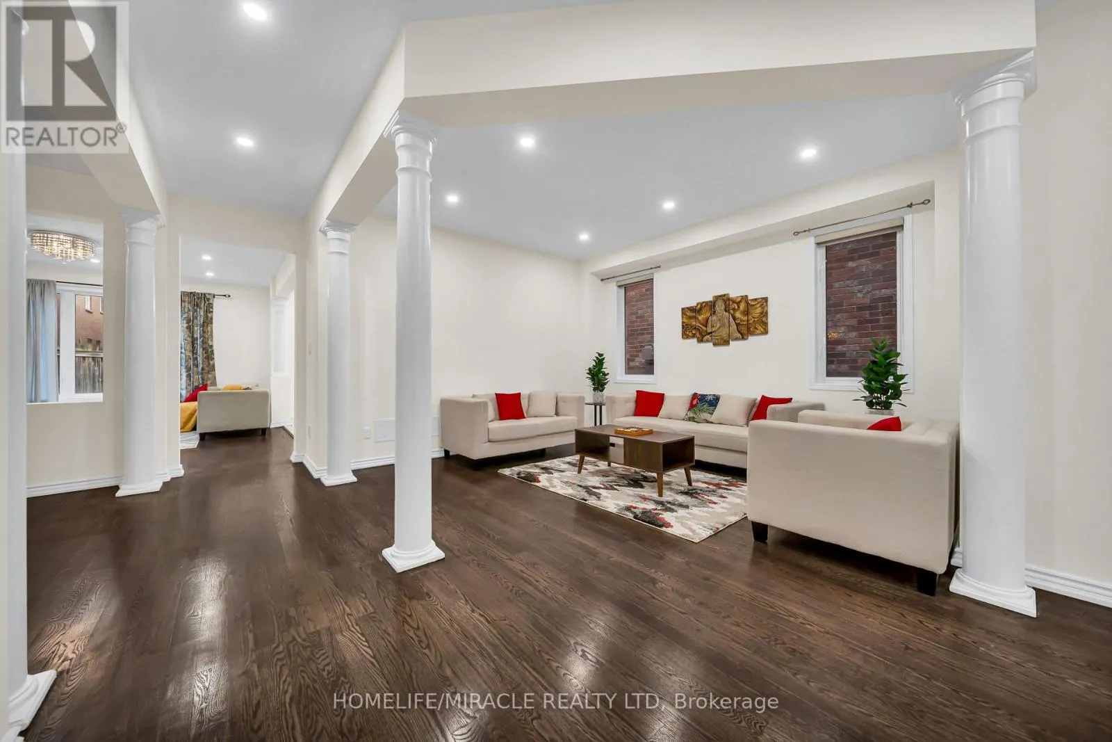 763 PITCHER PLACE