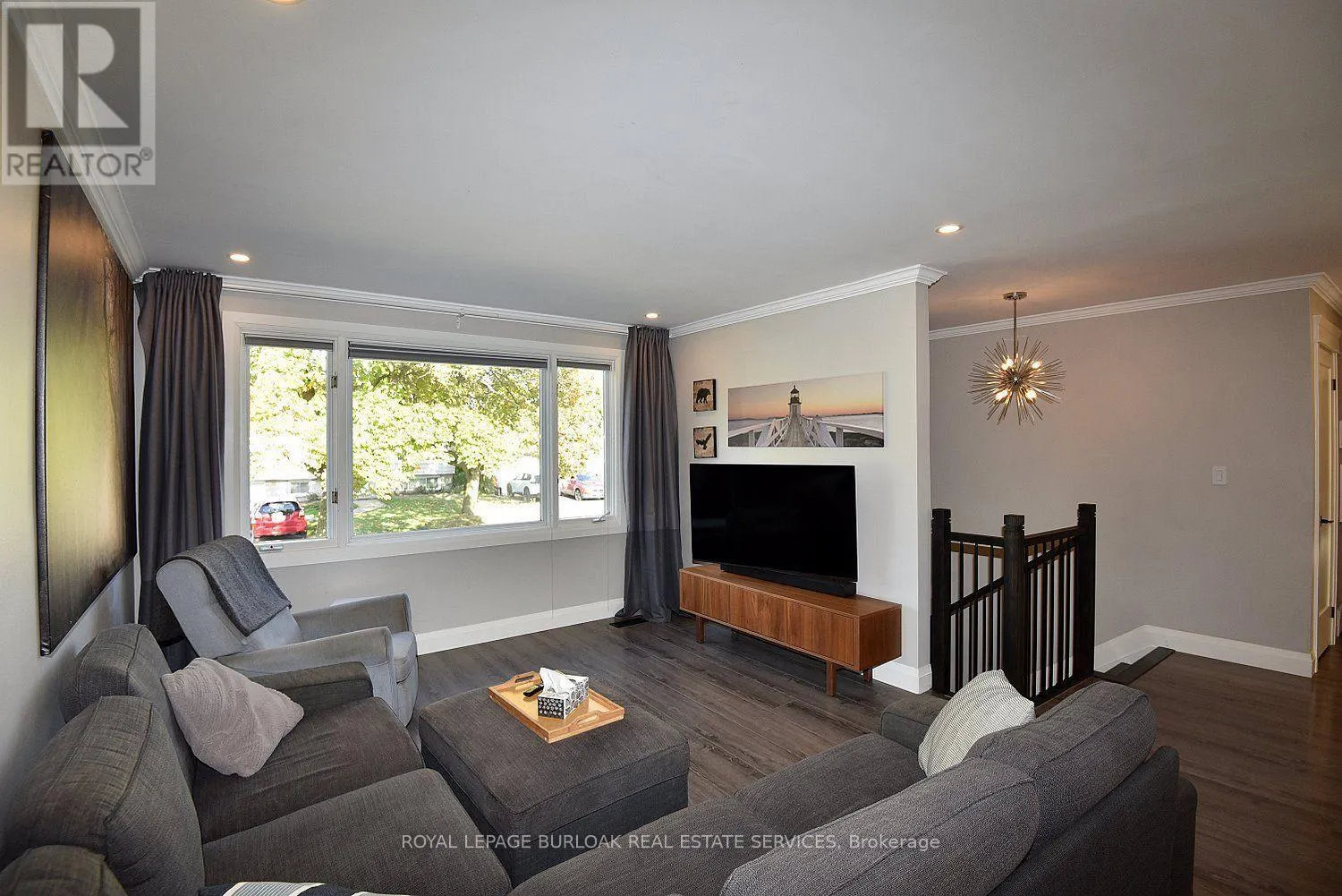 699 CASTLEGUARD CRESCENT