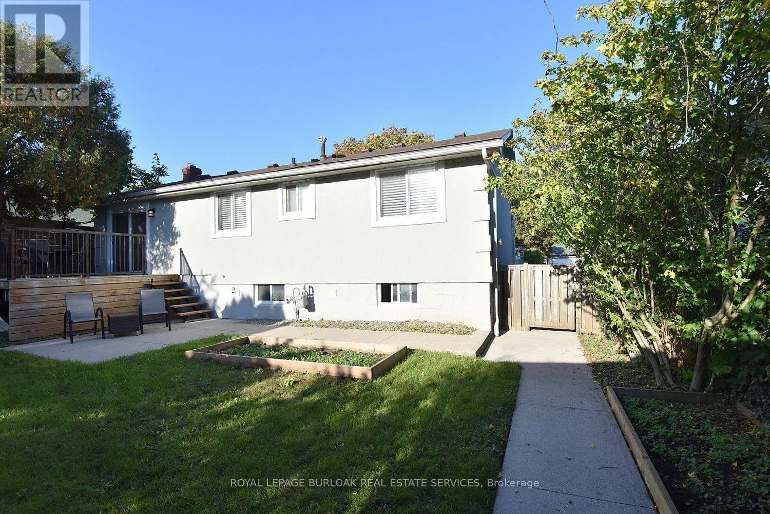 699 CASTLEGUARD CRESCENT