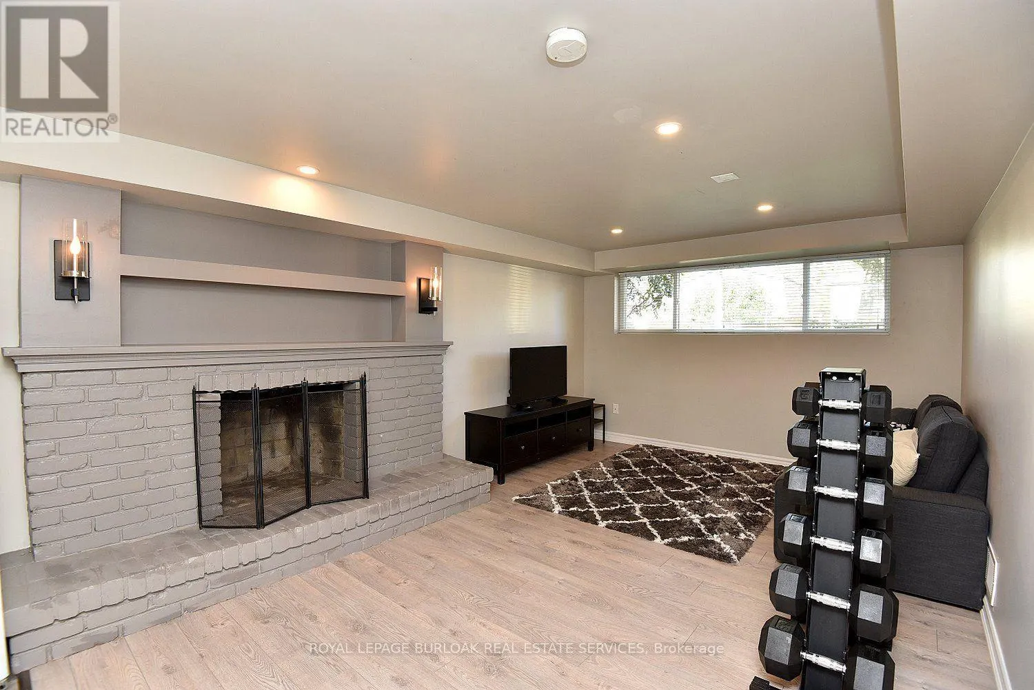 699 CASTLEGUARD CRESCENT
