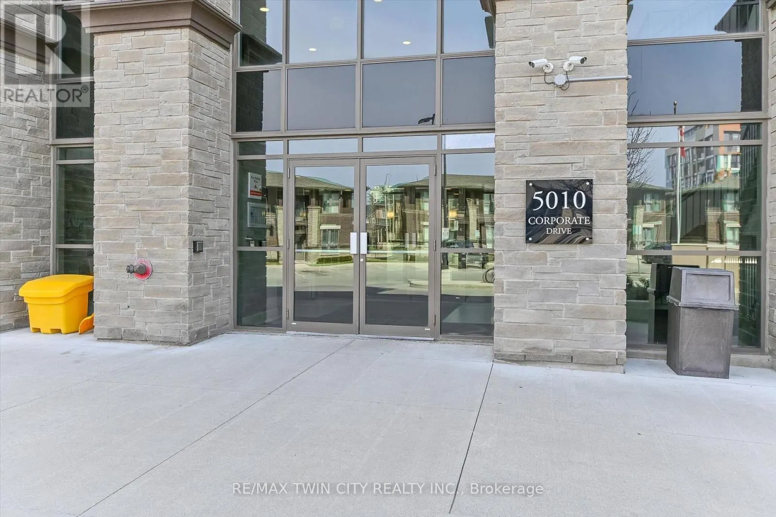 9 - 5030 CORPORATE DRIVE