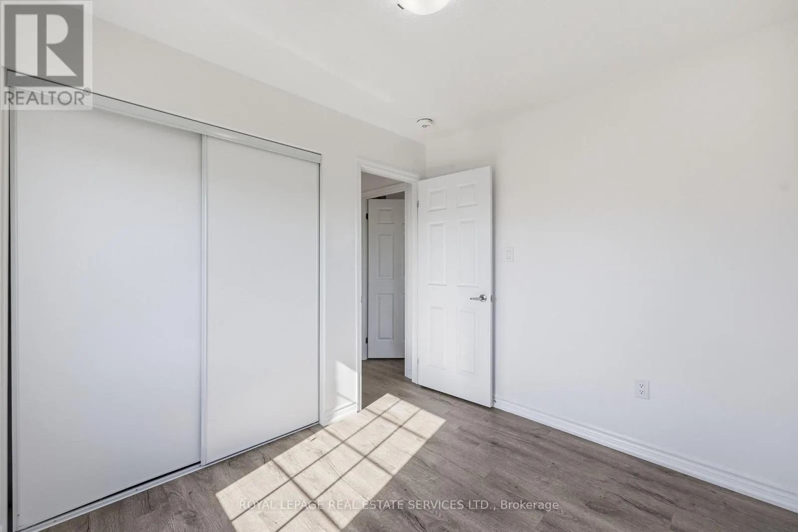 998 BALSAM COURT
