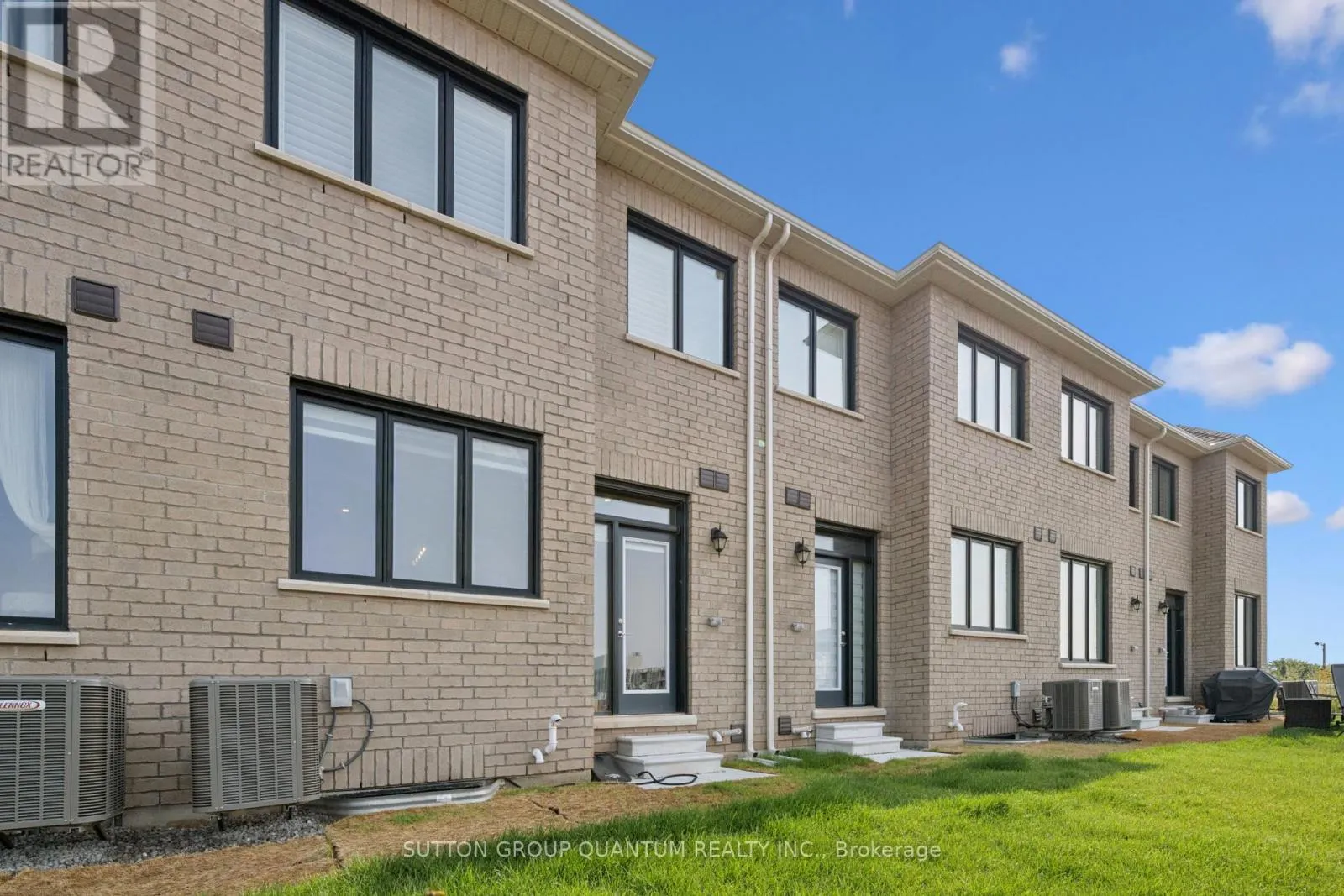 3040 ROBERT LAMB BOULEVARD