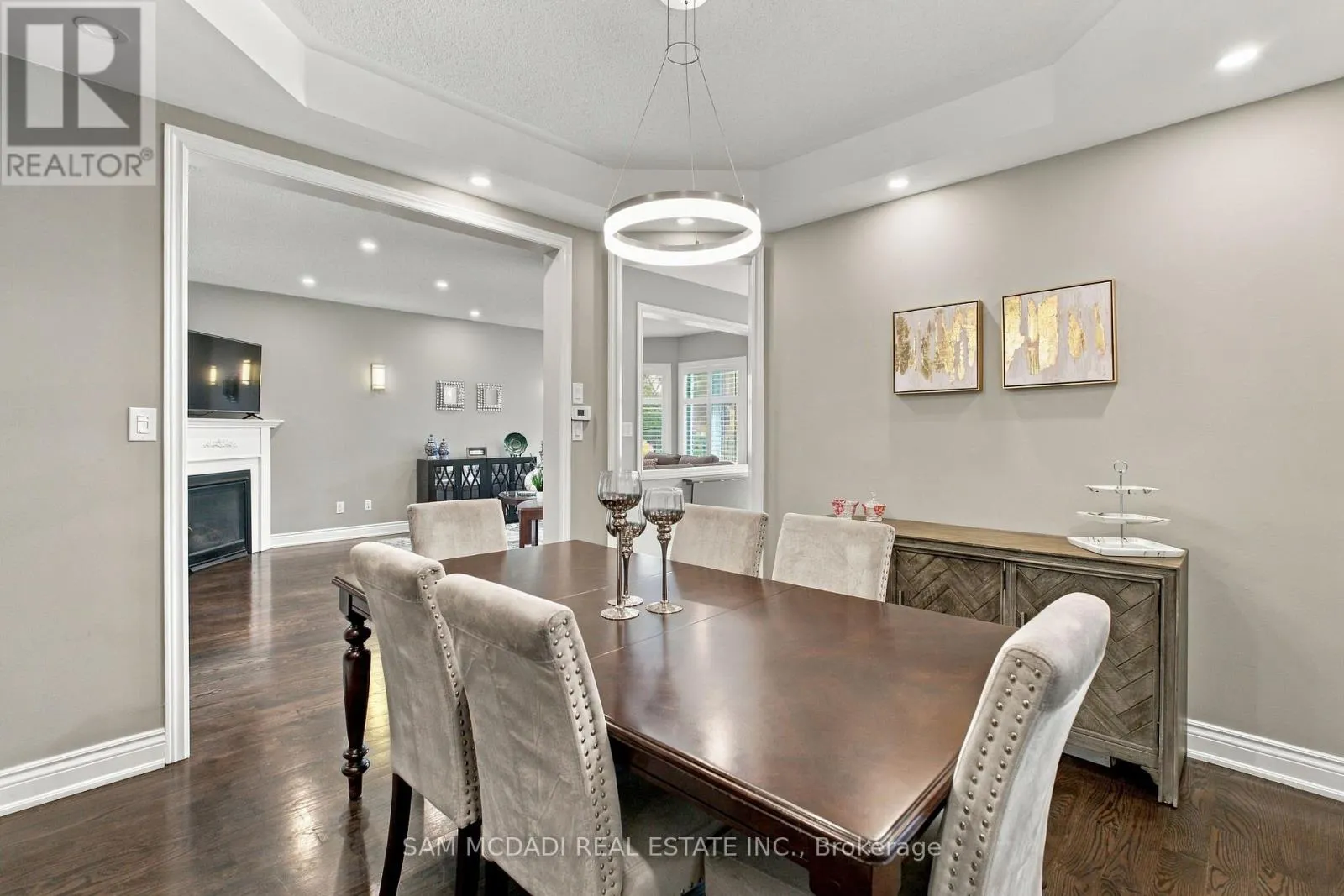 195 HOLMES CRESCENT