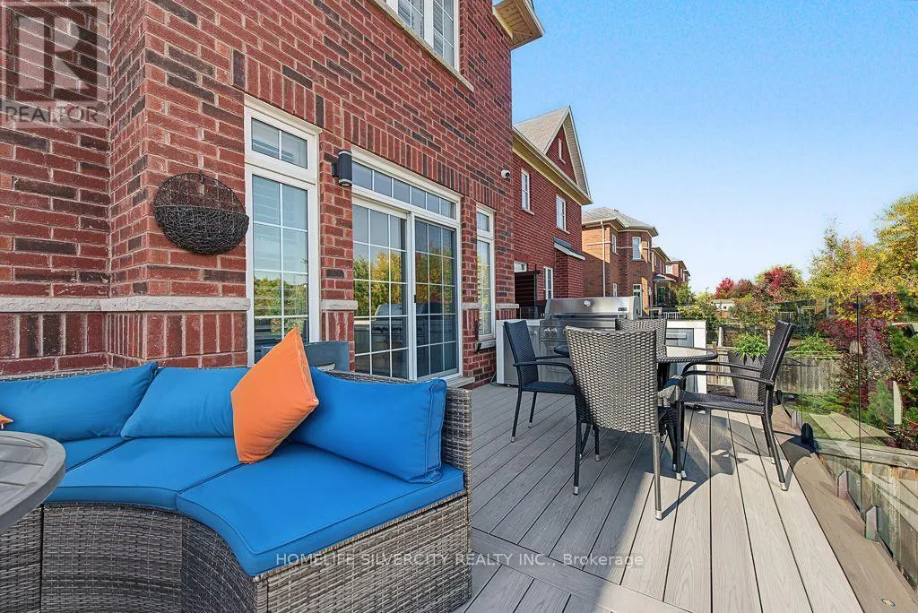 483 HINCHEY CRESCENT