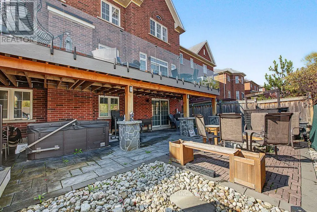 483 HINCHEY CRESCENT