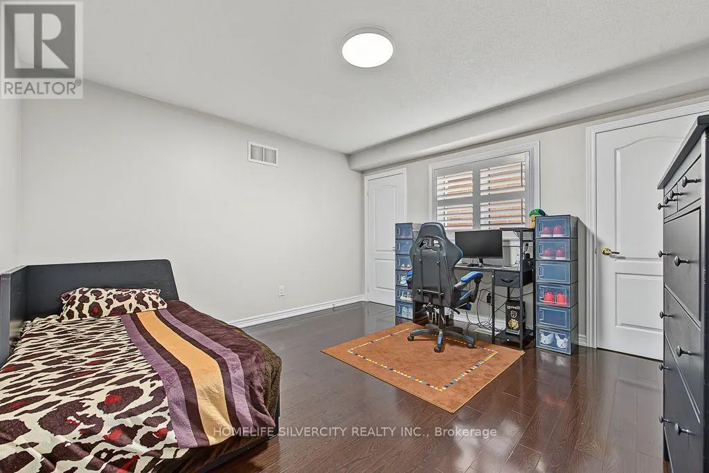 483 HINCHEY CRESCENT