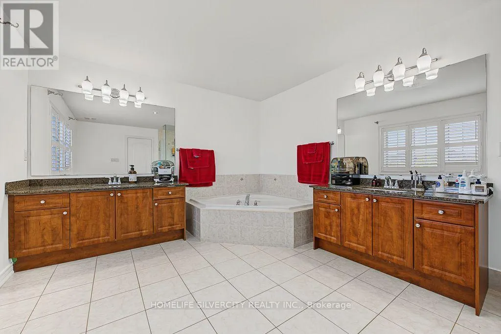 483 HINCHEY CRESCENT