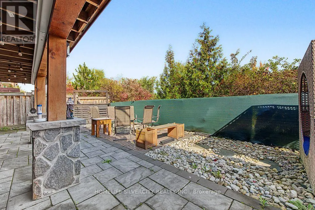 483 HINCHEY CRESCENT