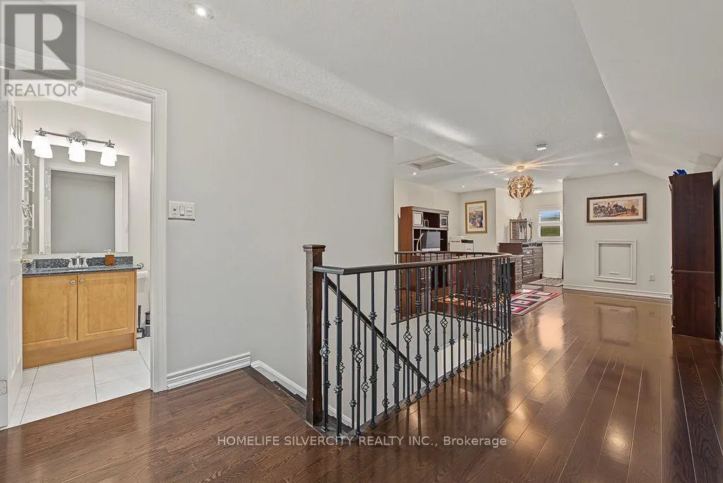 483 HINCHEY CRESCENT