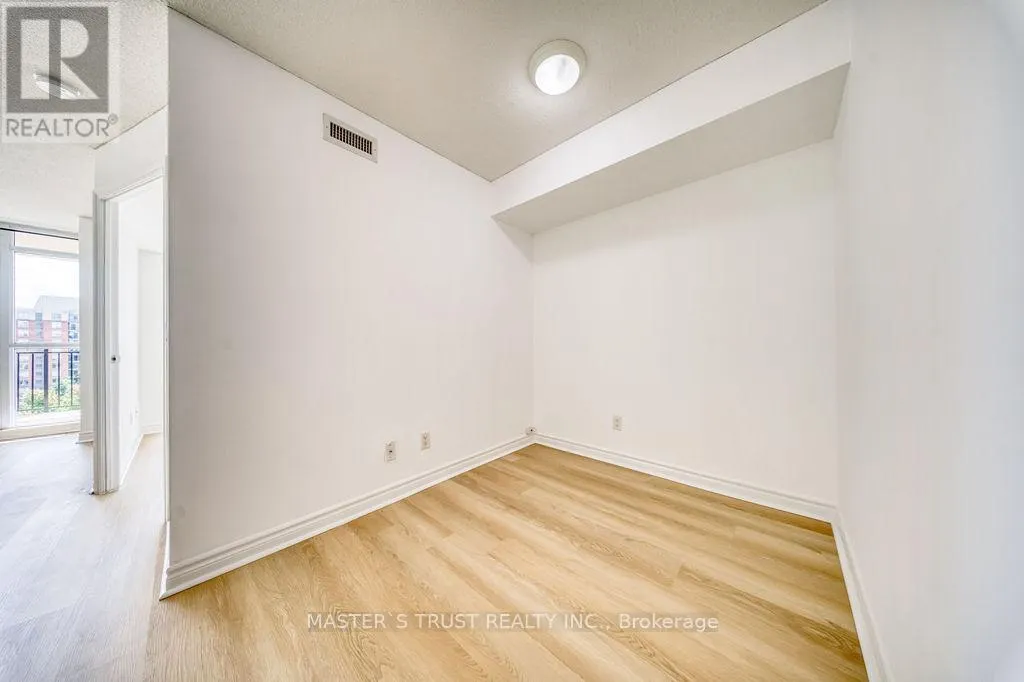810 - 2365 CENTRAL PARK DRIVE